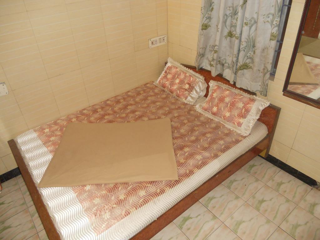 Royal Resorts Йеркауд Стая снимка
